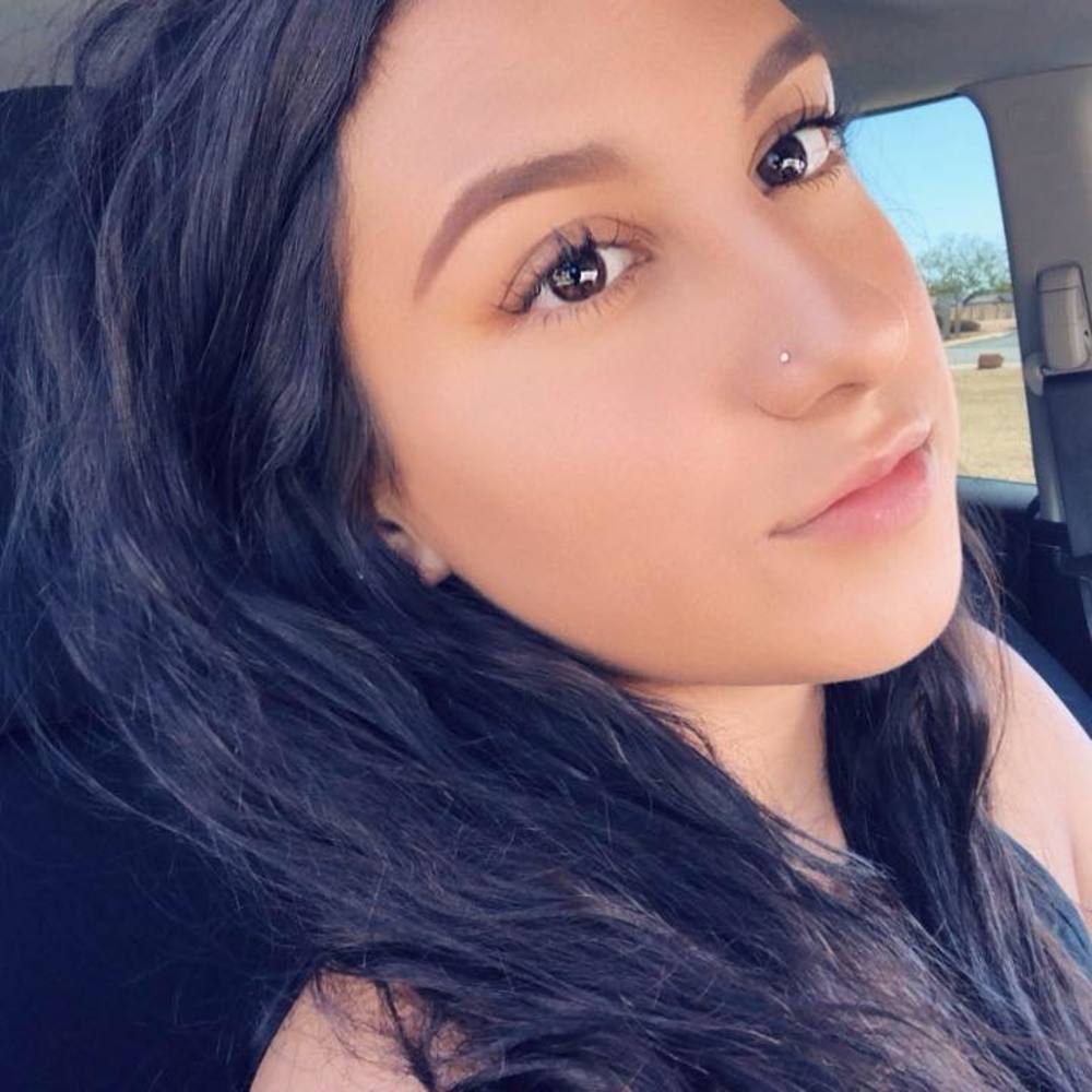 Meet your Posher, Dejah